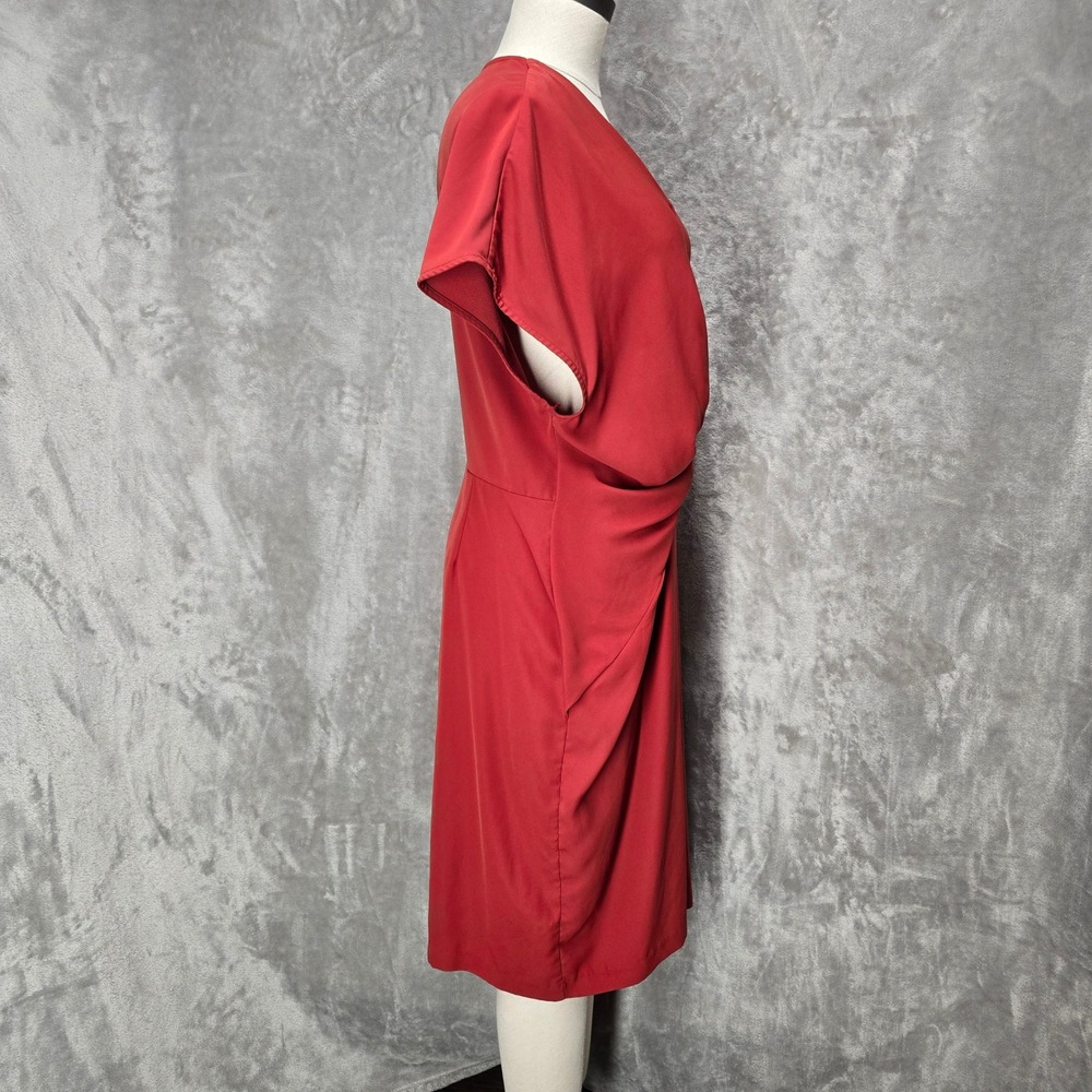 Red Twist-Front V-Neck Dress - Picture 6 of 13